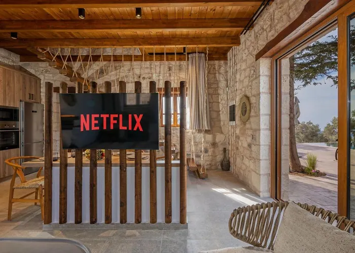 Villa Sunshine - Fairytale Countryside By Etouri *