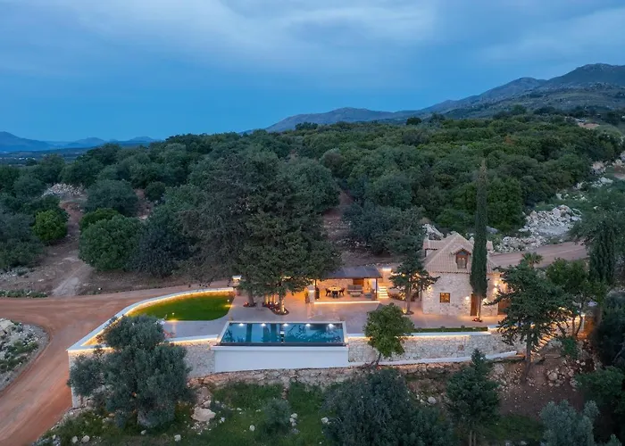 Sunshine - Fairytale Countryside By Etouri Villa